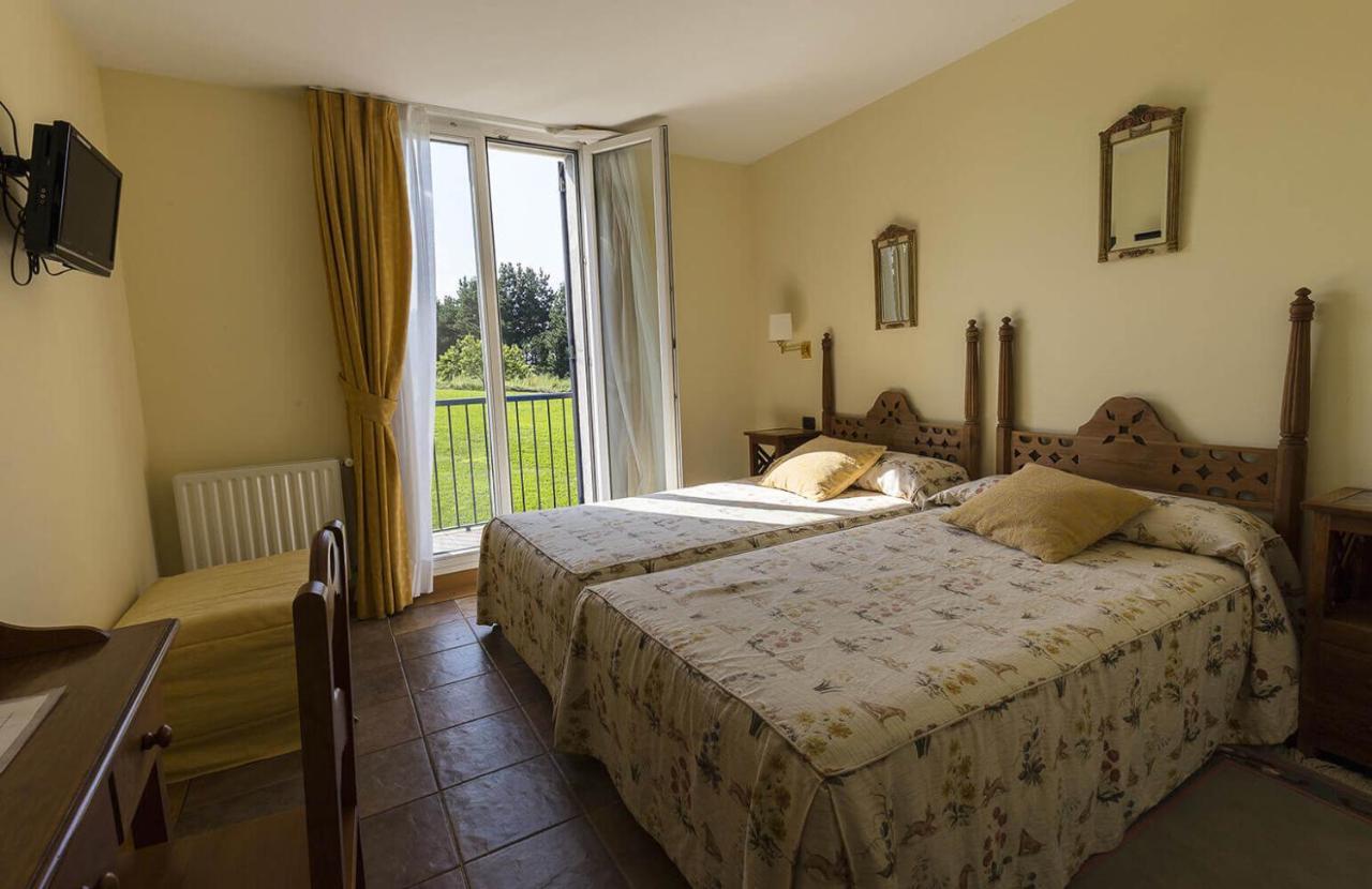 Hotel Ermintxo Ea Εξωτερικό φωτογραφία