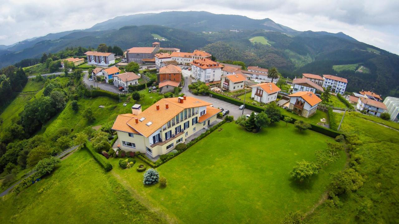Hotel Ermintxo Ea Εξωτερικό φωτογραφία