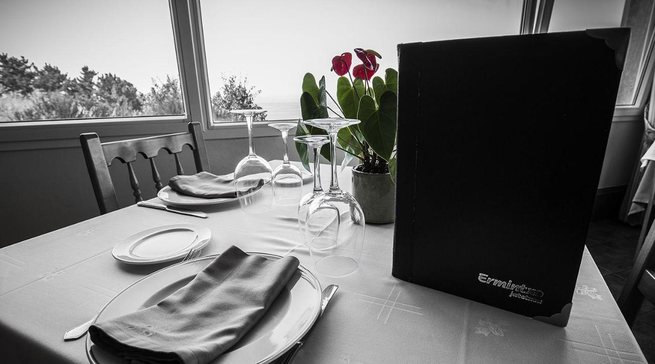 Hotel Ermintxo Ea Εξωτερικό φωτογραφία