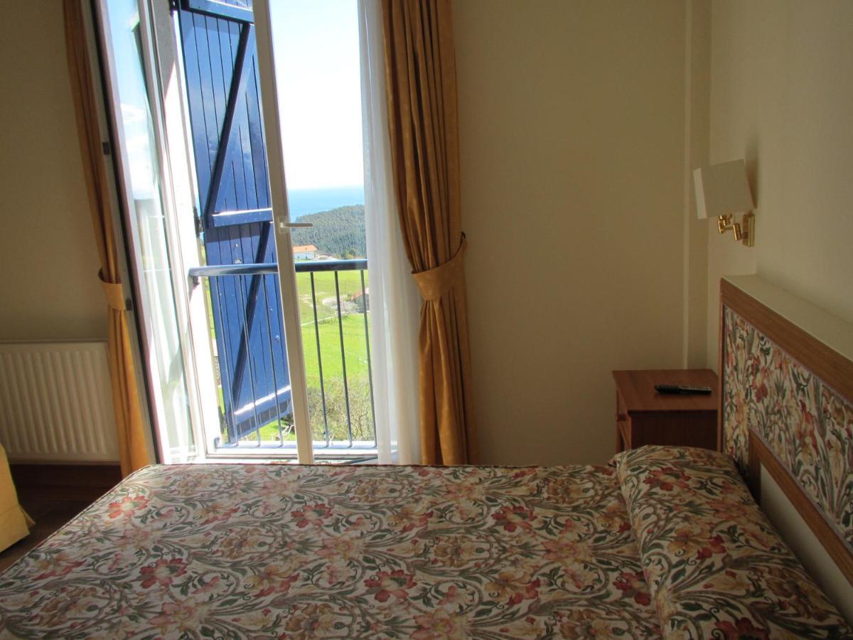 Hotel Ermintxo Ea Εξωτερικό φωτογραφία
